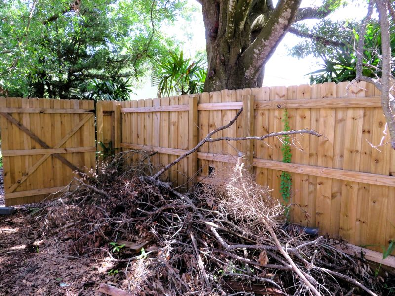 Backyard Wood Fence Service